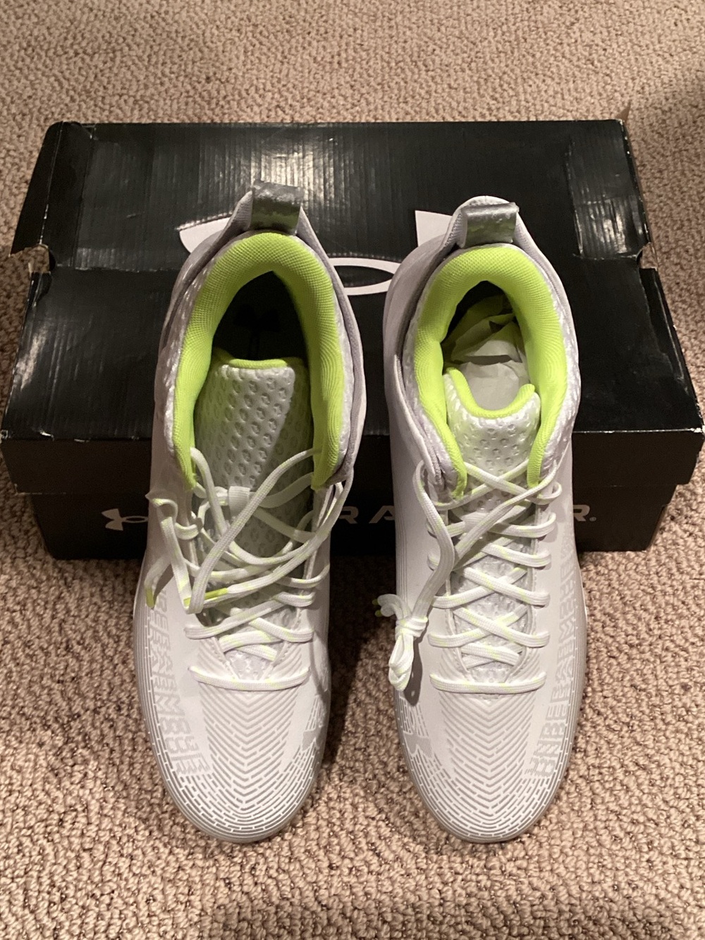 Under Armour Mens UA Hammer 2.0 MC Athletic Shoes - White
